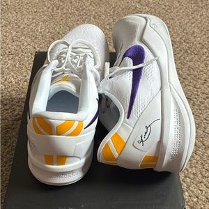 Nike Kobe 8 Protro with Signature